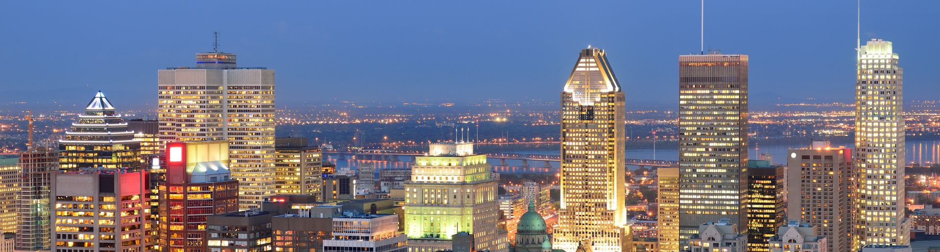 Skyline de Montréal au crépuscule